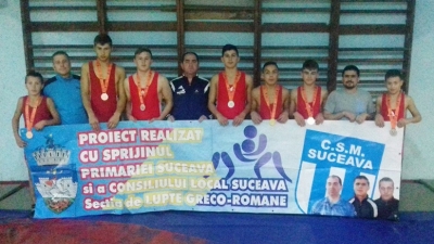 Luptătorii suceveni au luat opt medalii la Campionatul Naţional pentru juniori mici