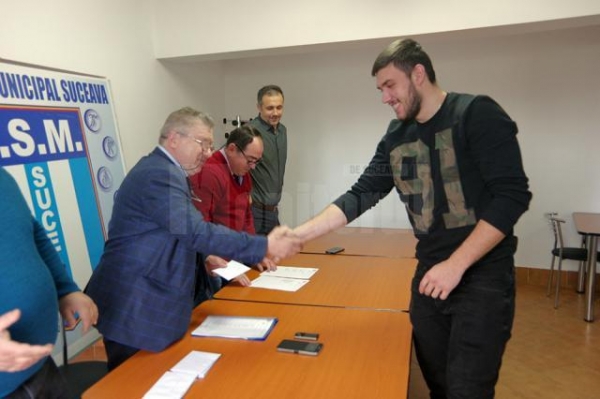 Canotorul Cosmin Pascari este pentru al patrulea an consecutiv cel mai bun sportiv al CSM Suceava